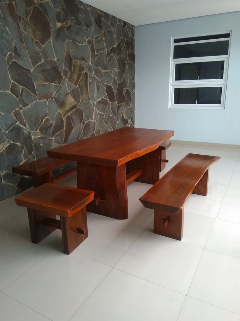 MEJA BELAJAR BERSAMA